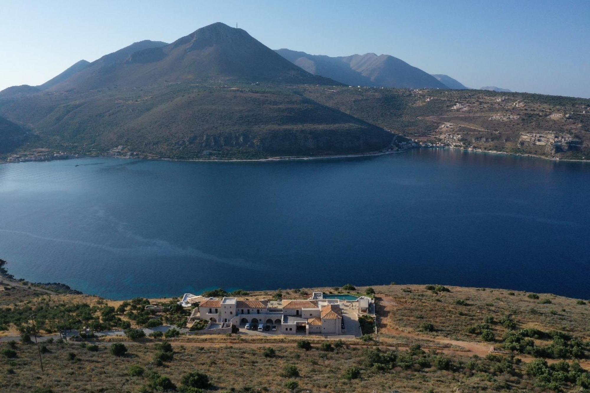 Petra & Fos Boutique Hotel & Spa Oitylo Exterior foto